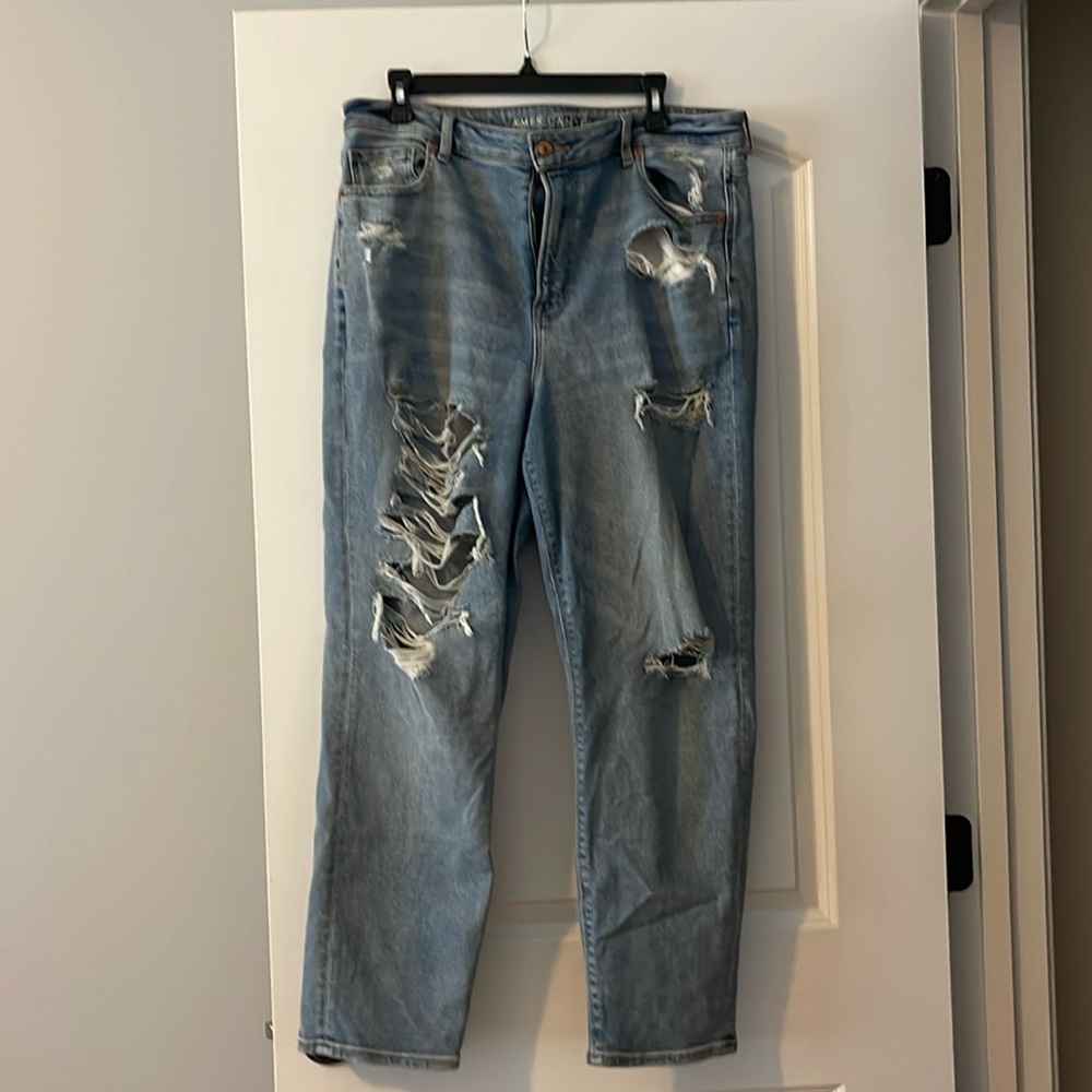 American Eagle mom jeans